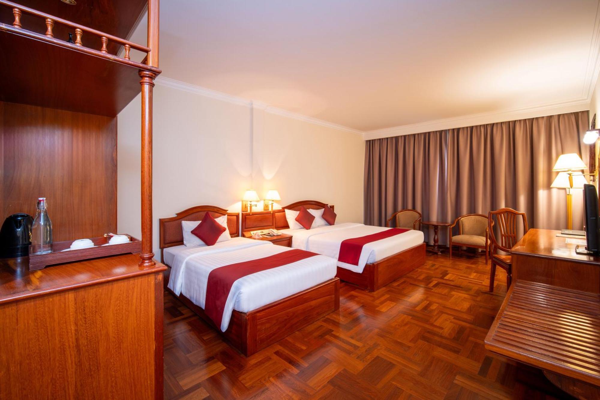 Hotel Khemara Angkor &