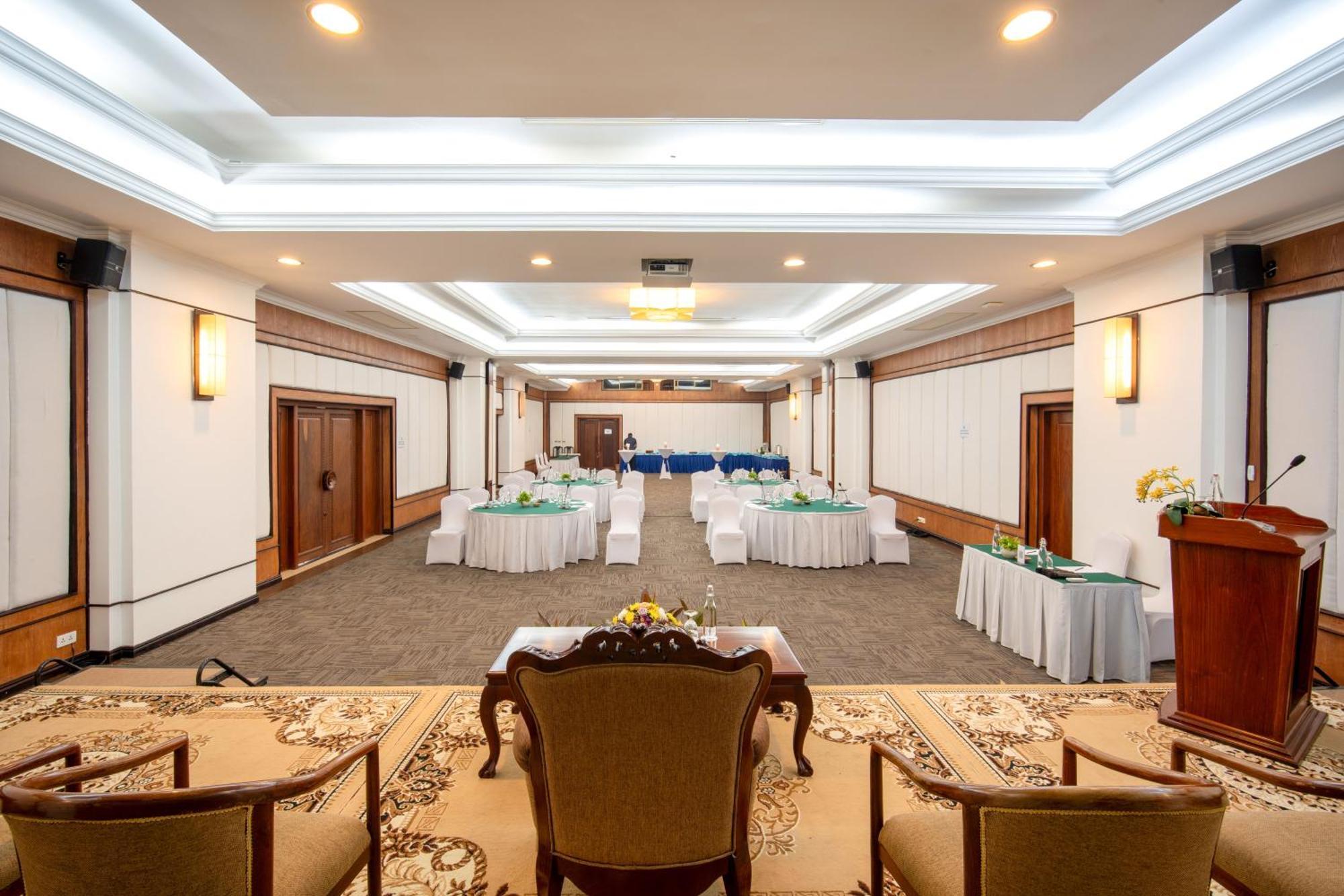 Hotel Khemara Angkor &