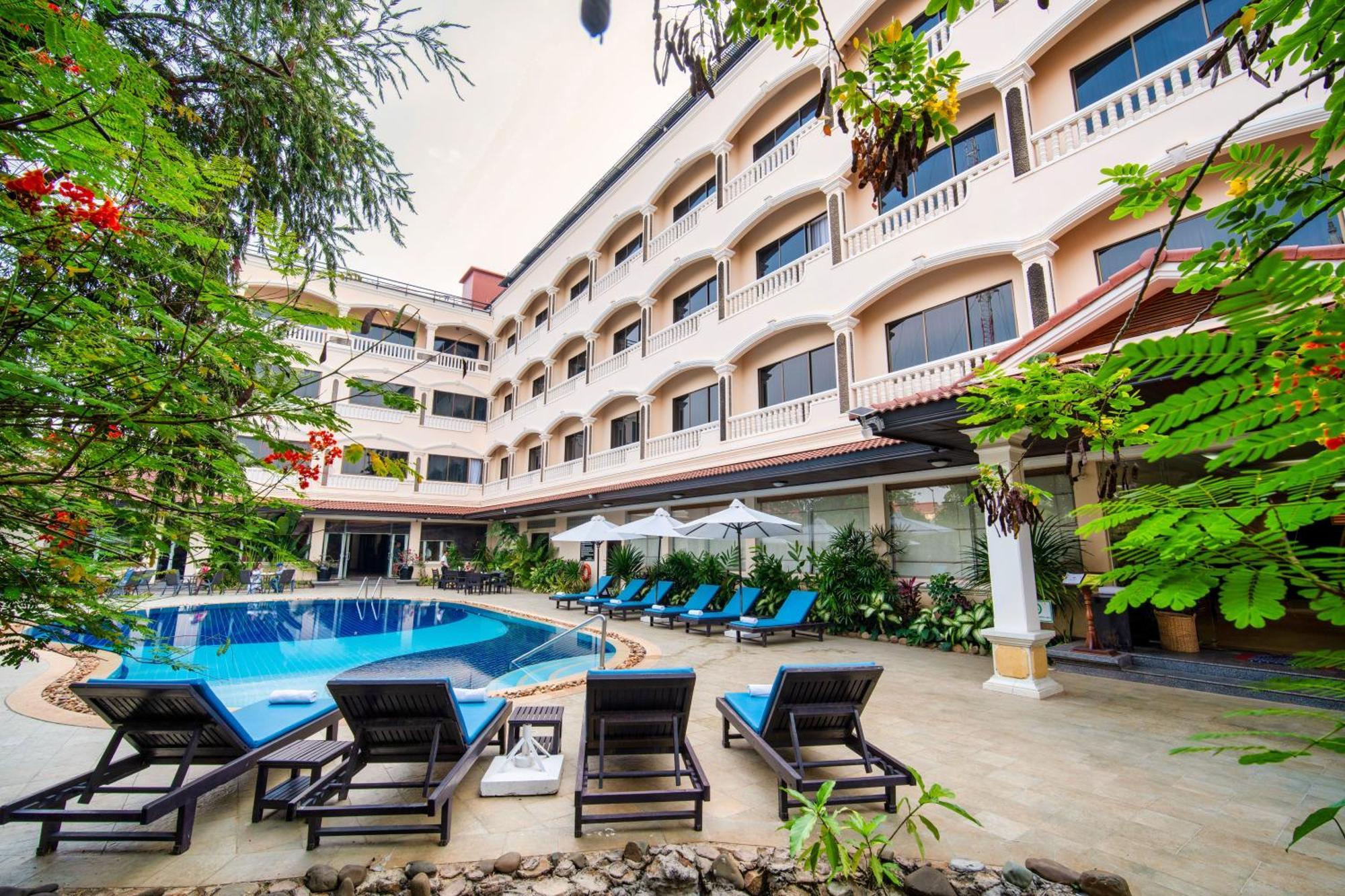 Khemara Angkor & Hotel 4*