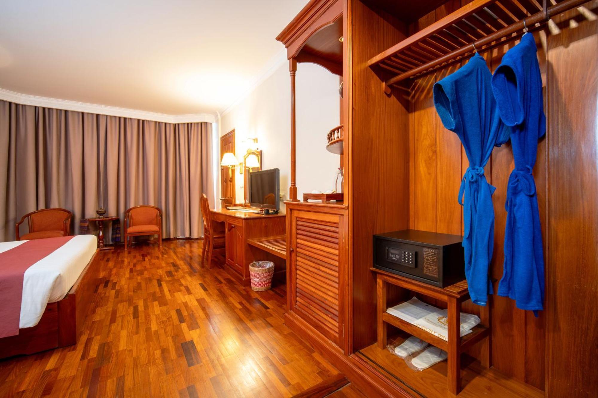 Khemara Angkor & Hotel