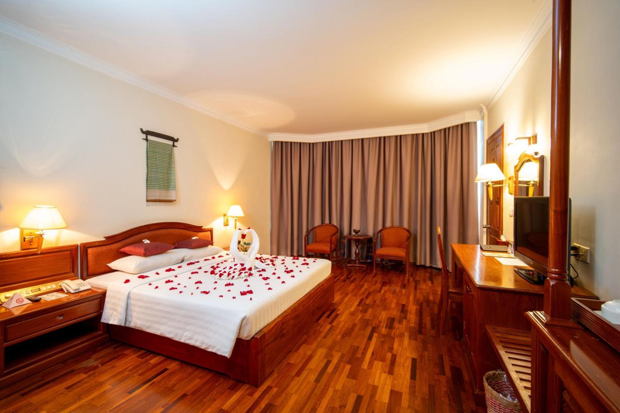 Khemara Angkor & Hotel